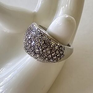 💍 Domed Gem Statement Ring